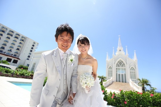 ラソール ガーデン アリビラのプランナーブログ 沖縄の伝統 琉装wedding 国内でのリゾートウェディングでリゾート挙式を ゼクシィnet